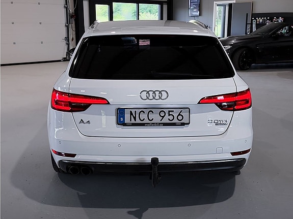 Audi A4 6 of 27