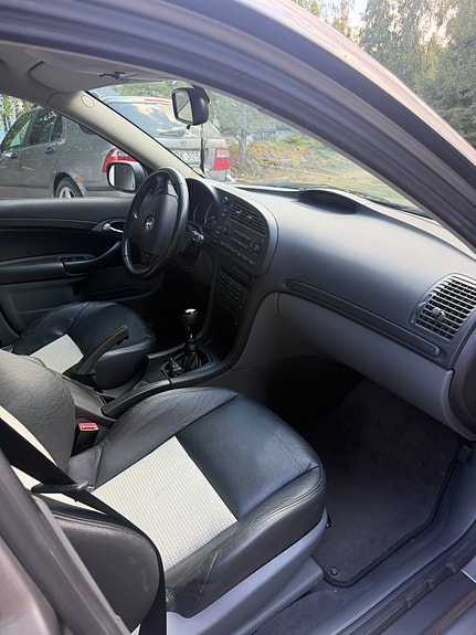 Saab 9-3 10 of 13