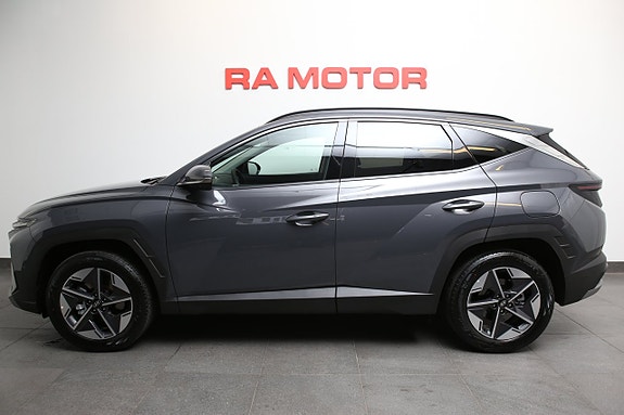 Hyundai Tucson 2 of 5
