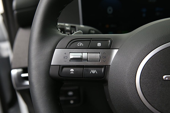 Hyundai Tucson 18 of 28