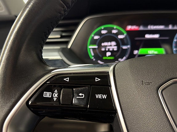 Audi e-tron 19 of 30