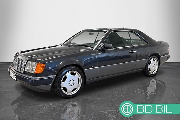 Mercedes-Benz 300 CE-24 3 of 5