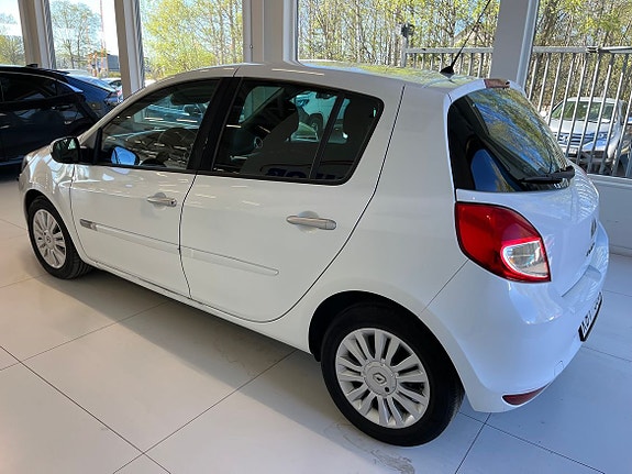Renault Clio 3 of 6