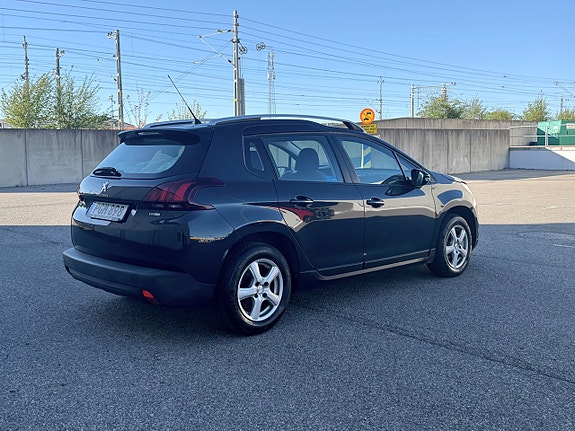 Peugeot 2008 3 of 5