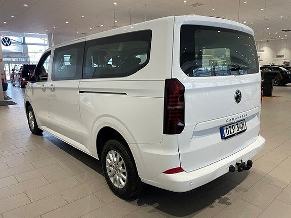 Volkswagen Caravelle 2 of 5