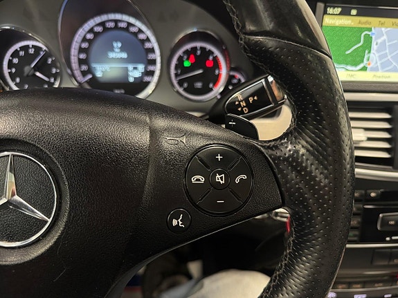 Mercedes-Benz E350 12 of 27