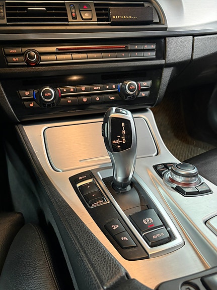 BMW 525d 7 of 16