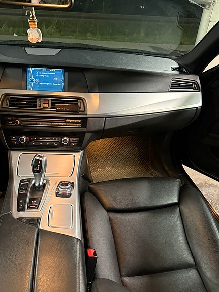 BMW 525d 6 of 16