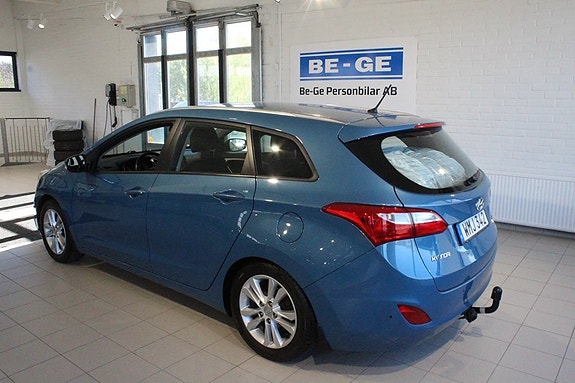 Hyundai i30 4 of 5
