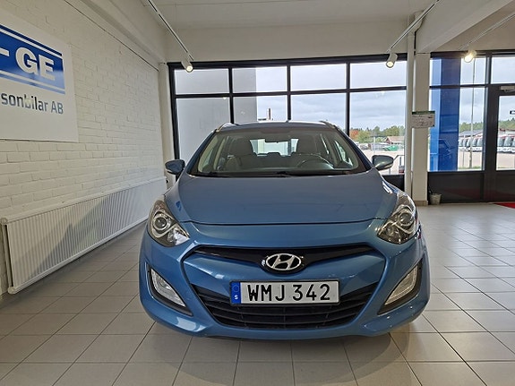 Hyundai i30 2 of 17
