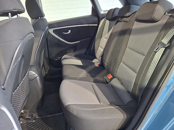 Hyundai i30 7 of 17