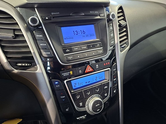 Hyundai i30 13 of 17