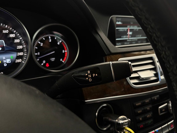 Mercedes-Benz E350 10 of 23