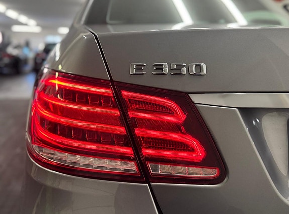 Mercedes-Benz E350 23 of 23