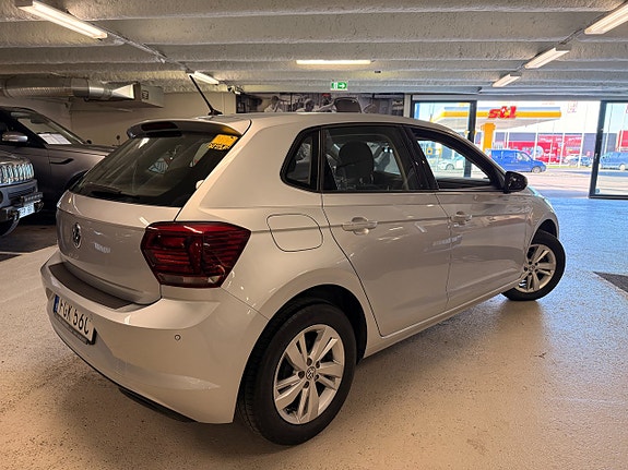 Volkswagen Polo 3 of 5