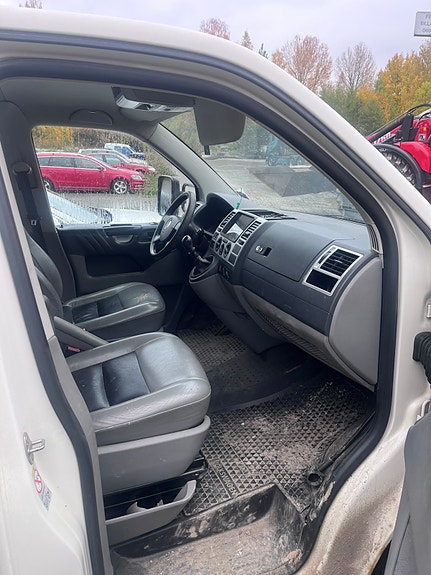 Volkswagen Transporter 3 of 6