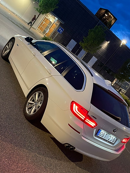 BMW 520d 2 of 10