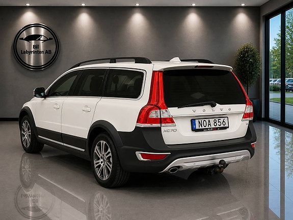 Volvo XC70 5 of 10