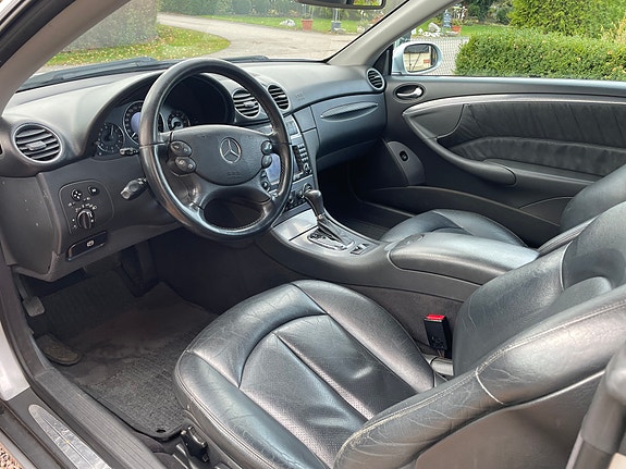 Mercedes-Benz CLK240 5 of 5