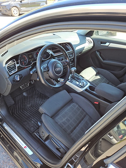Audi A4 5 of 5