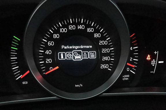 Volvo V40 24 of 30