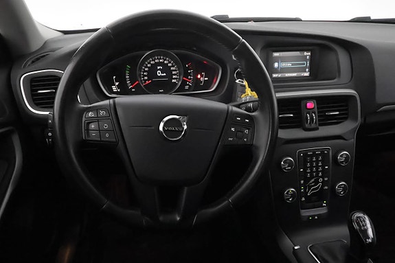Volvo V40 14 of 30