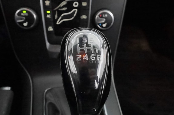 Volvo V40 21 of 30