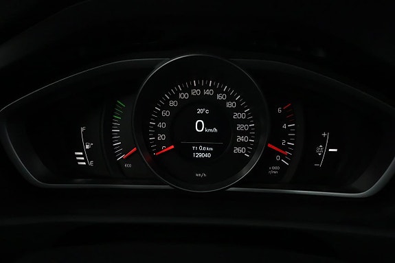 Volvo V40 23 of 30