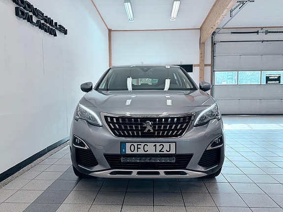 Peugeot 3008 2 of 5