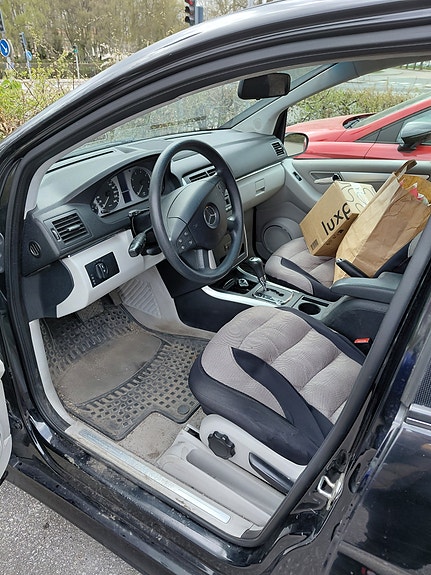 Mercedes-Benz B170 6 of 8