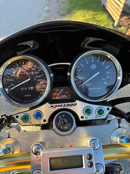 Yamaha XJR 1300 5 of 5