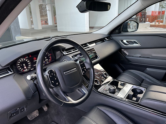 Land Rover Range Rover Velar 12 of 19