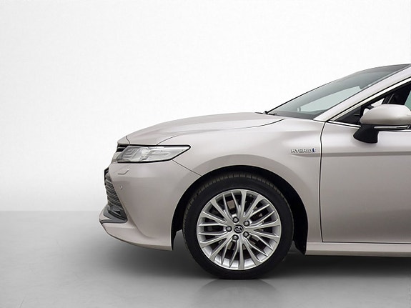 Toyota Camry 29 of 30