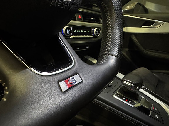 Audi A4 13 of 13