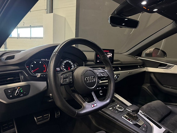Audi A4 12 of 13