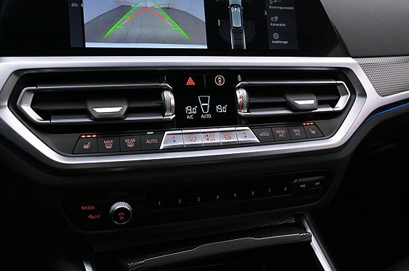 BMW 330e 18 of 27