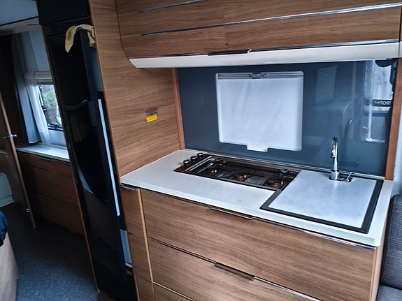 Adria Adora 613UT 9 of 13