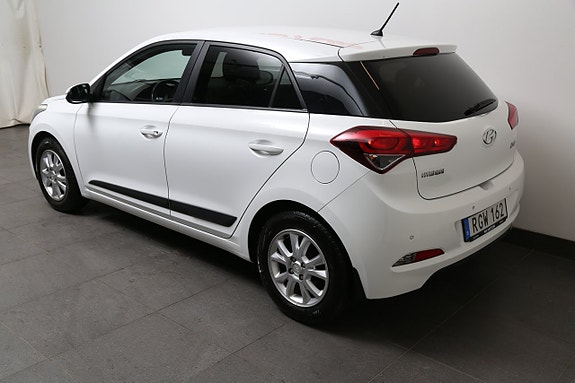 Hyundai i20 4 of 5