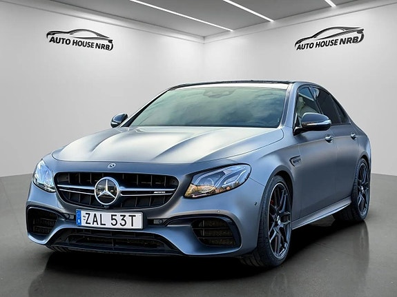 Mercedes-Benz E63 3 of 5