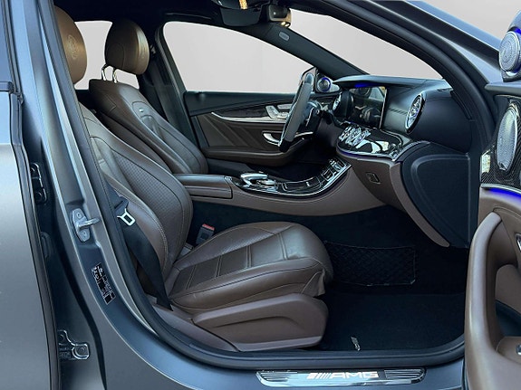 Mercedes-Benz E63 27 of 28
