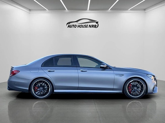 Mercedes-Benz E63 12 of 28