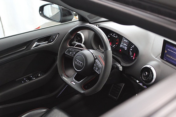 Audi RS3 11 of 30