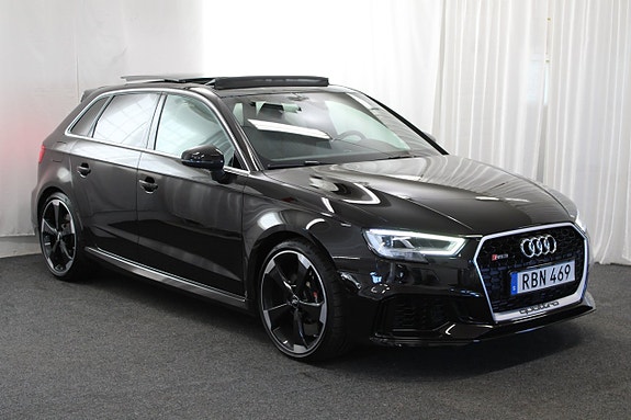 Audi RS3 2 of 5