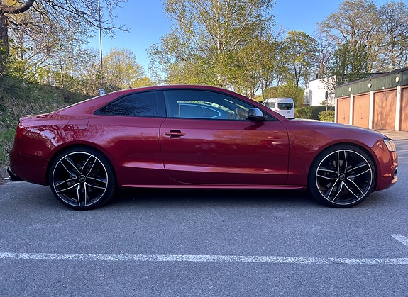 Audi S5 4 of 5