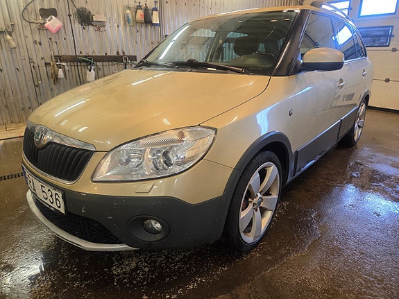 Skoda Fabia 3 of 5