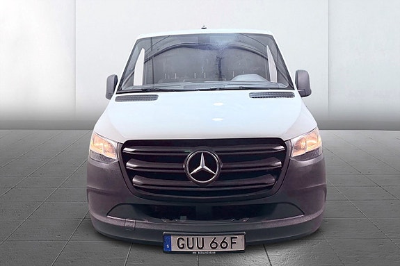 Mercedes-Benz Sprinter 211 3 of 27
