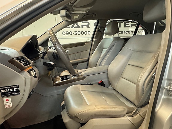 Mercedes-Benz E500 18 of 28