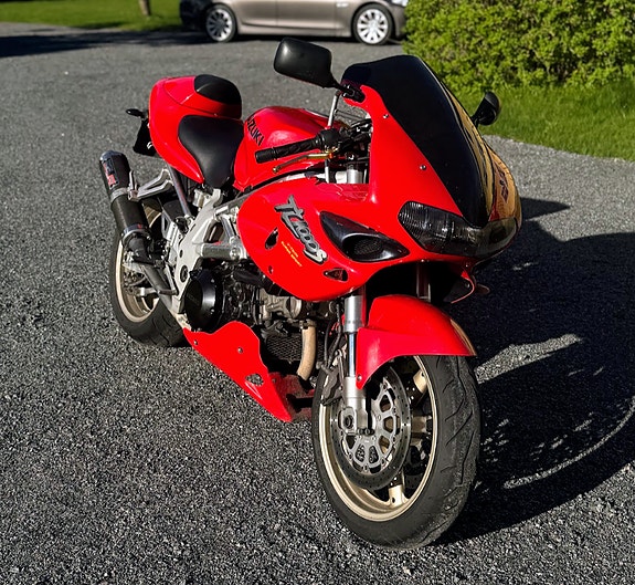 Suzuki TL1000S 2 of 6