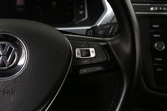 Volkswagen Tiguan Allspace 18 of 29