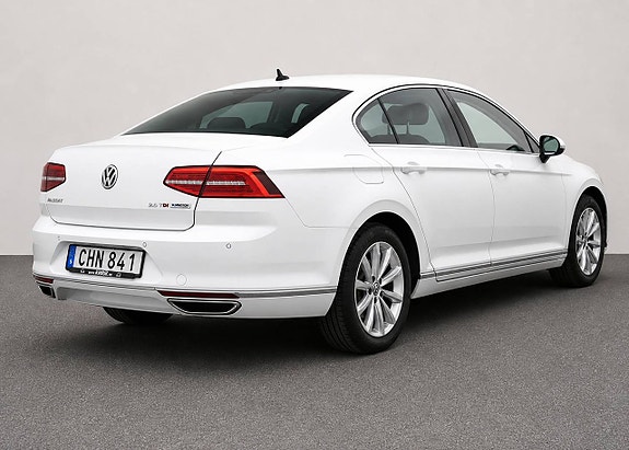 Volkswagen Passat 3 of 5